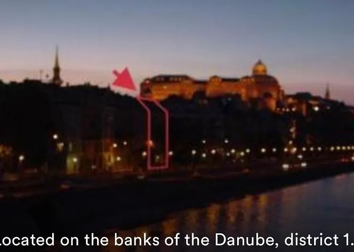 Luxury Artists On Varkert Bazaar * Budapest