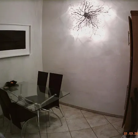 Luxury Artists On Varkert Bazaar Apartment Budapest
